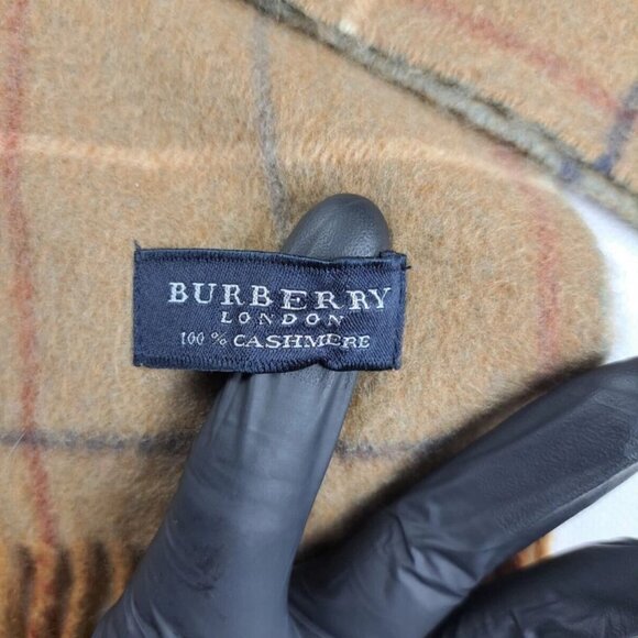 BURBERRY London Classic Nova Check Knit 100% Cashmere Brown Rectangle SCARF - Picture 5 of 7